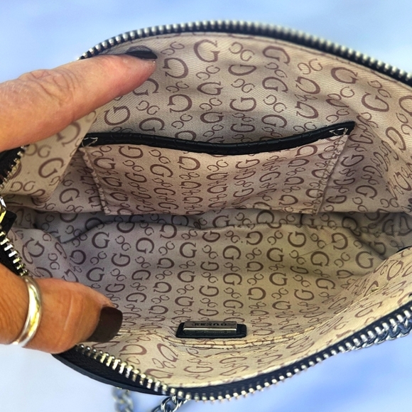 GUESS Black Monogram Shoulder/Crossbody Bag Silver Chain Detail EUC - Picture 5 of 5